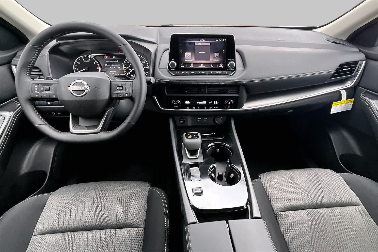 New 2026 Everest White Pearl TriCoat Nissan SV image 5