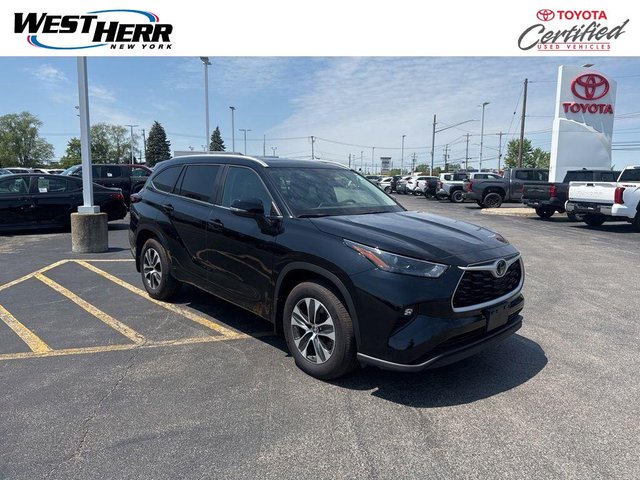 2025 Toyota Highlander XLE