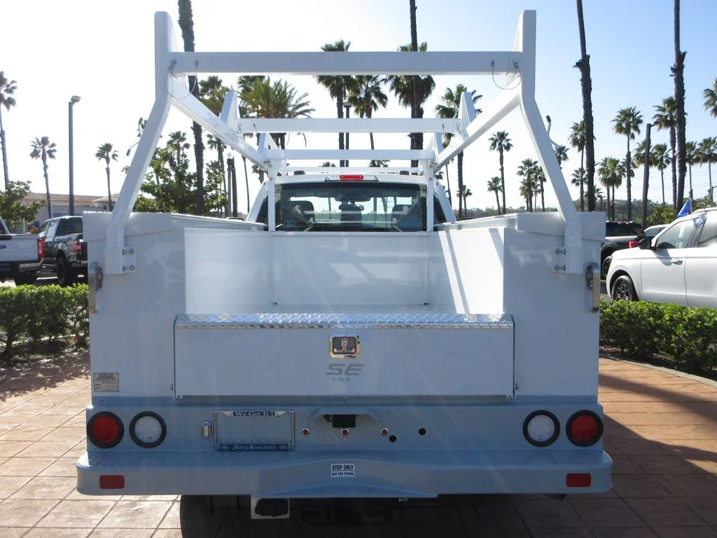 New 2026 Oxford White Ford XL image 3