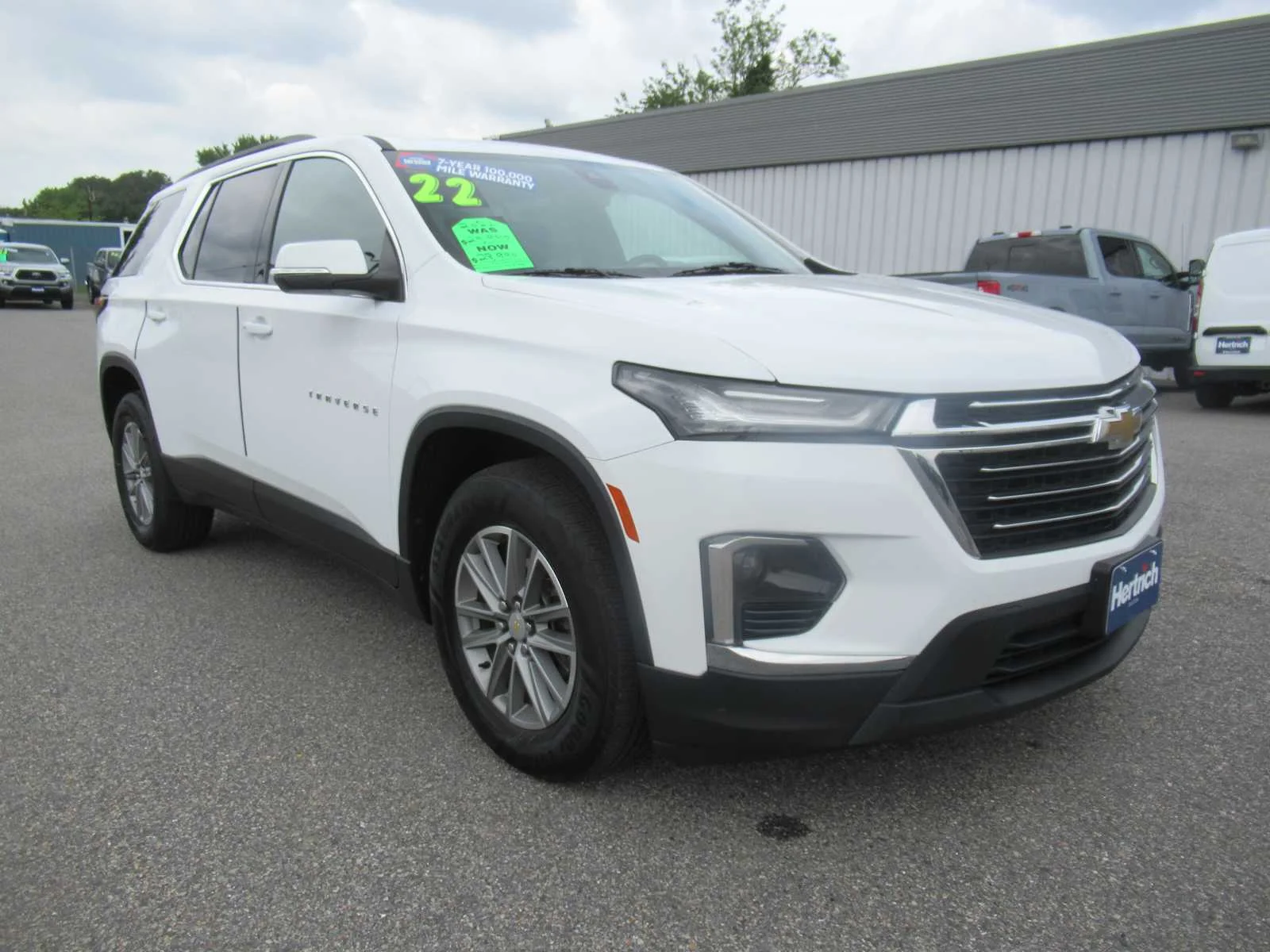Certified Used 2022 Summit White Chevrolet LT Cloth image 3