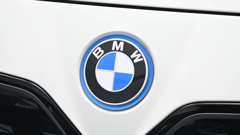 2023 BMW i4 40 - Photo 19
