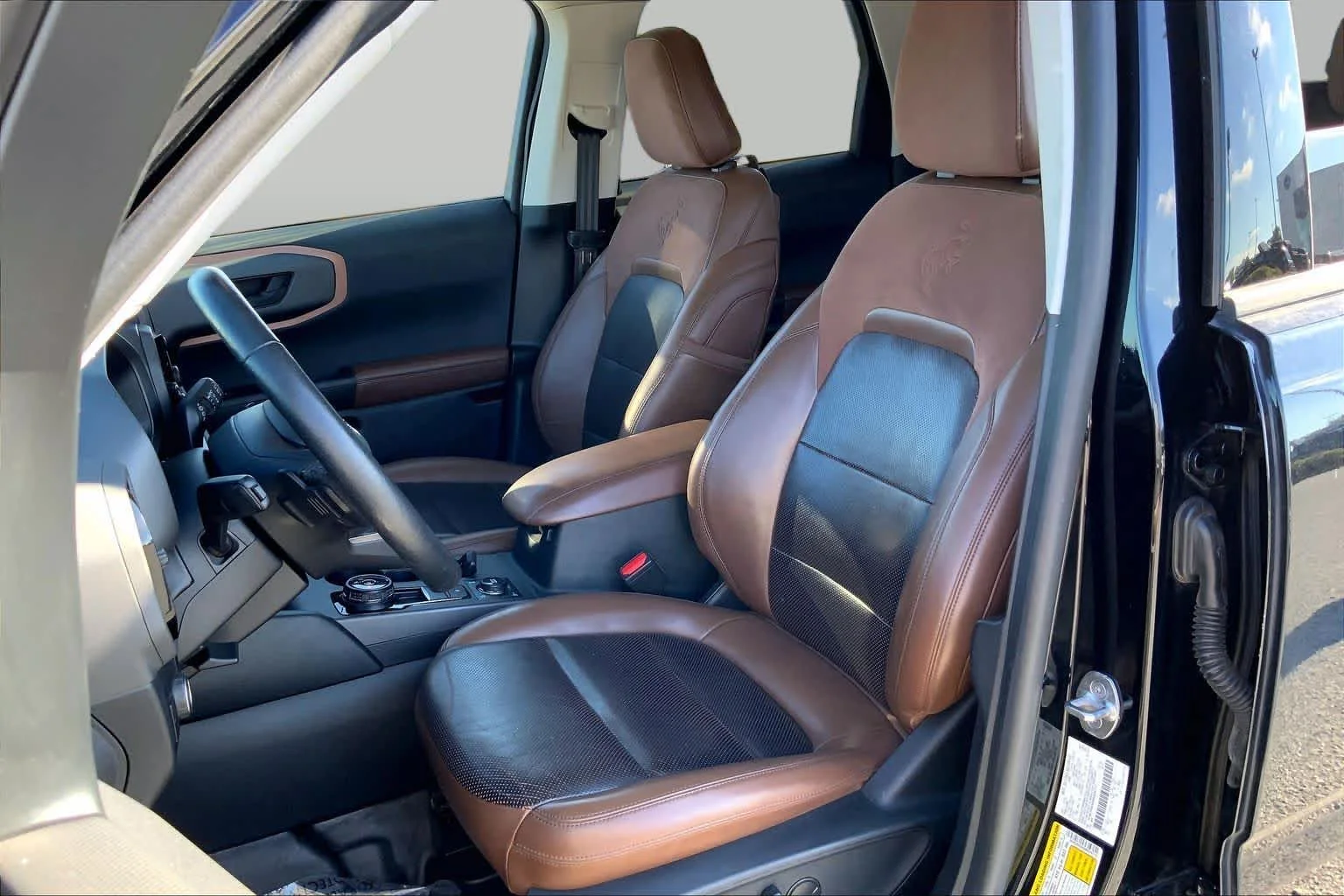 Used 2021 Shadow Black Ford Badlands image 7