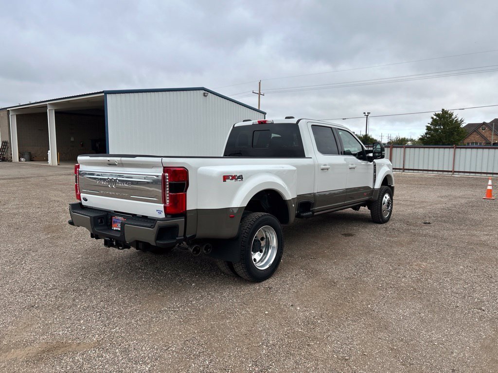 New 2026 Star White Metallic Tri-Coat Ford King Ranch image 7