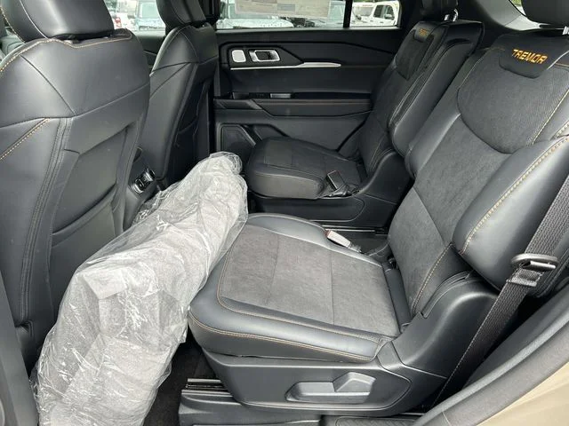 New 2026 Gray Ford Tremor image 10