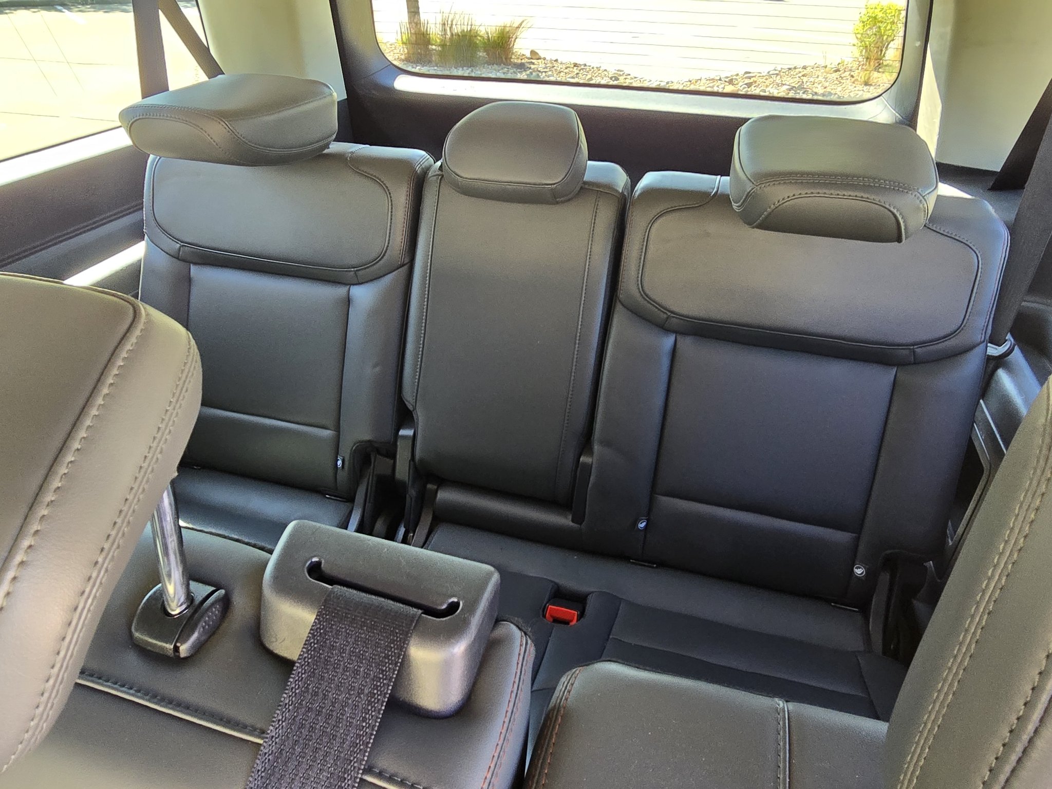 Used 2025 Agate Black Metallic Ford Active image 16