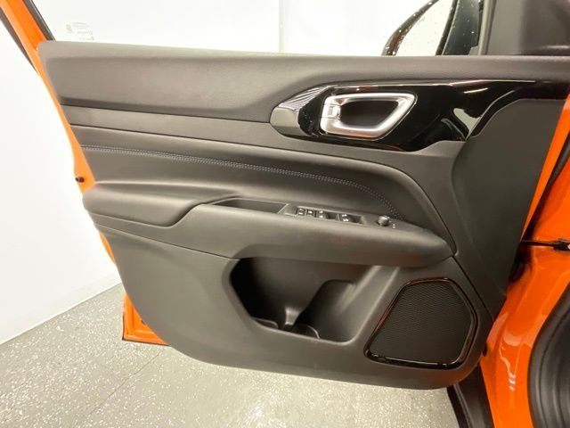 New 2026 Joose (DISC) Jeep Latitude image 9
