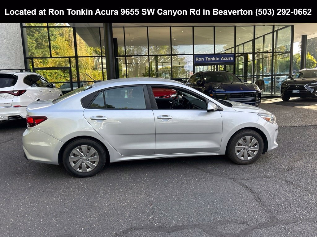 Used 2018 Silky Silver Kia S image 3
