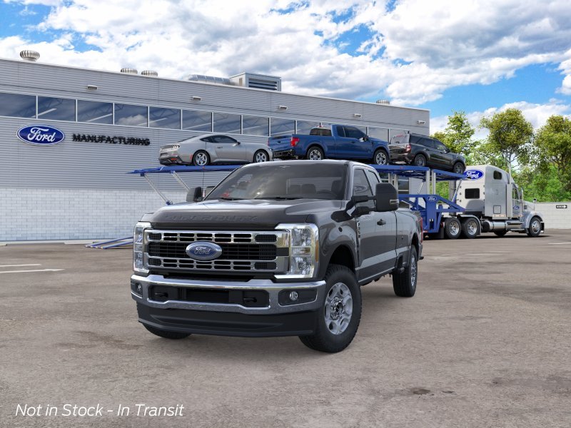 New 2026 Agate Black Metallic Ford XLT image 3