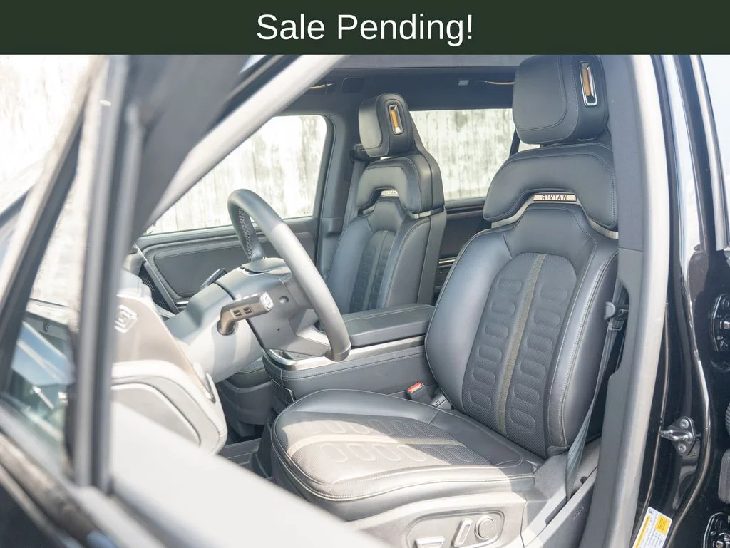 Used 2025 Black Rivian  image 19