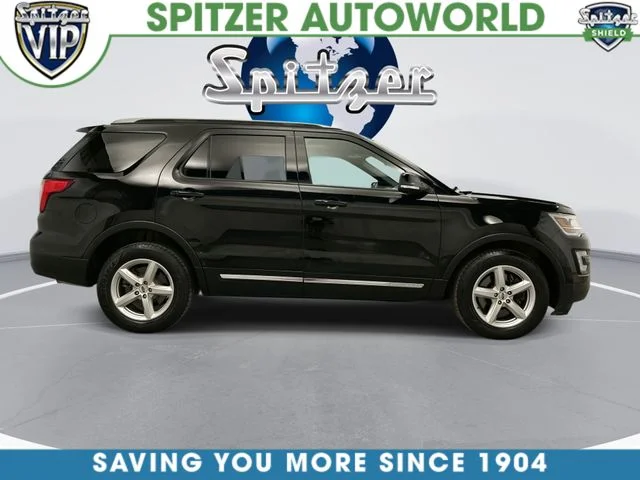 Used 2017 Black Ford XLT image 11