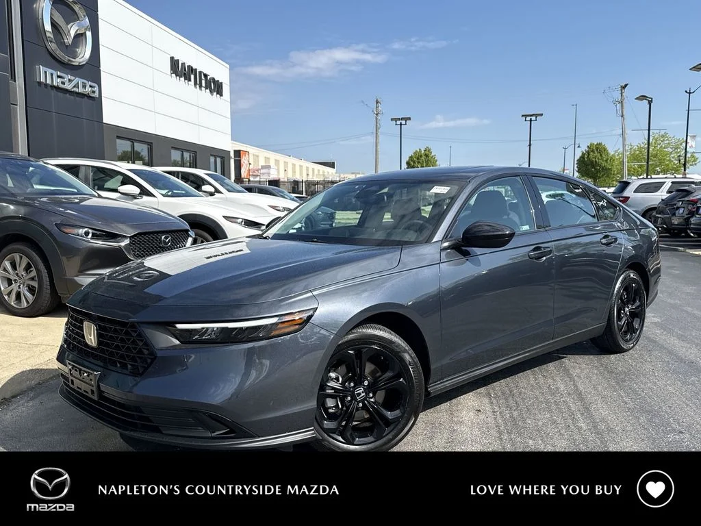 Used 2025 Blue Honda SE image 1