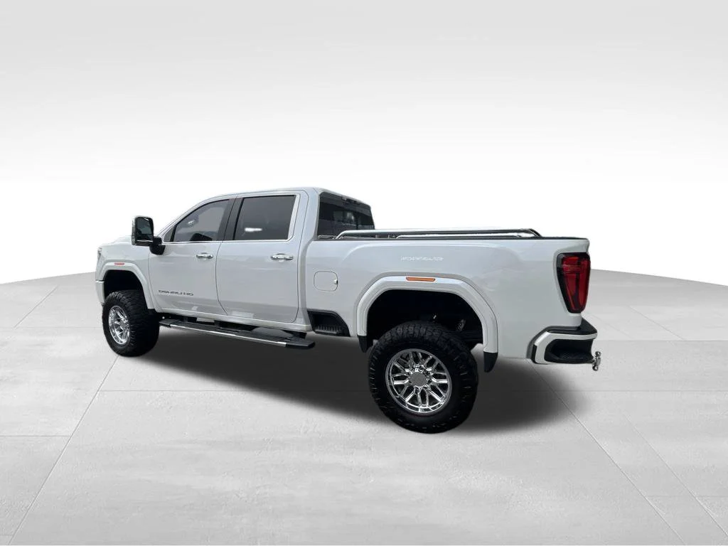 Used 2020 White GMC Denali image 13