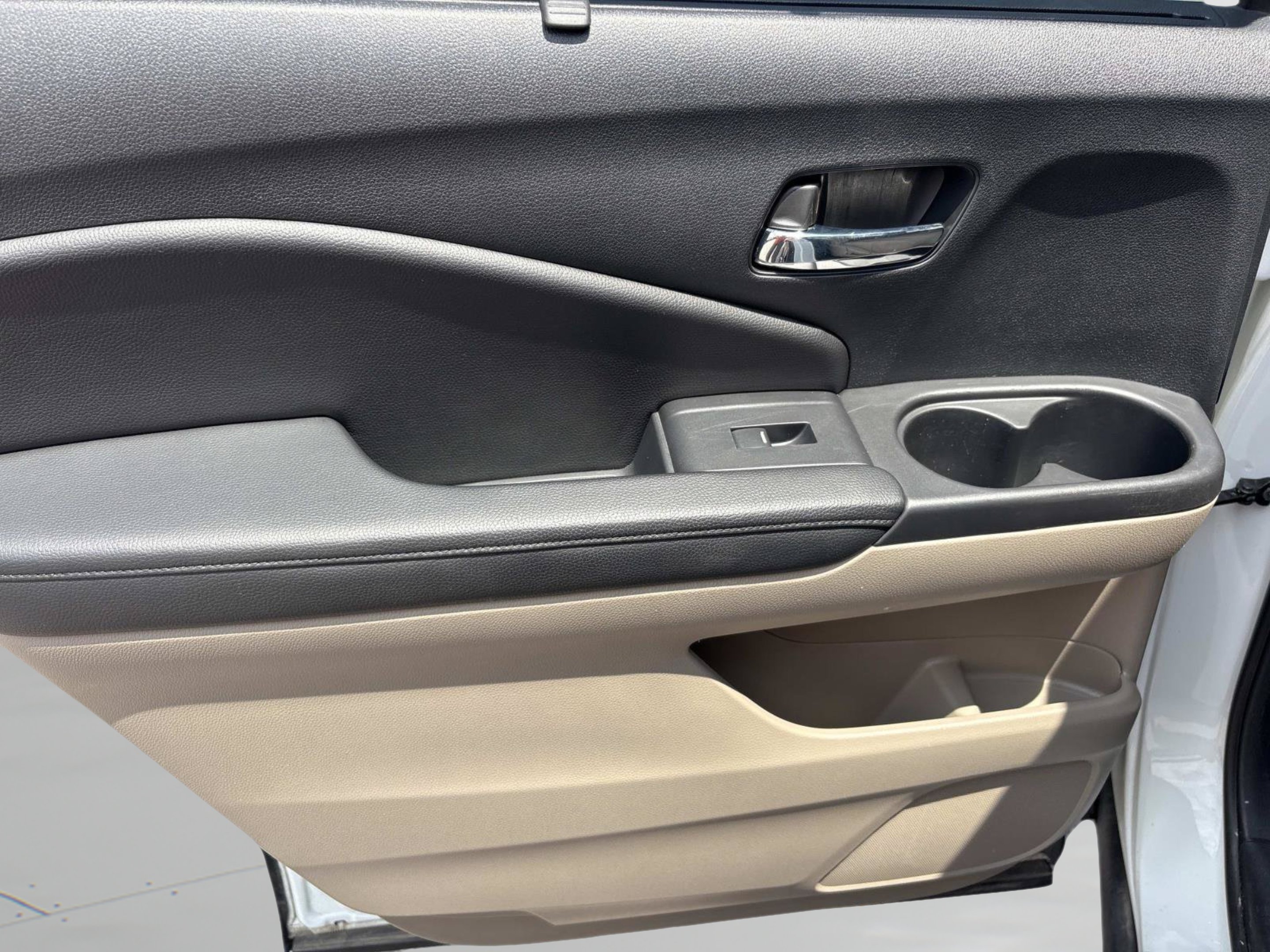 Used 2020 Platinum White Honda Touring image 16
