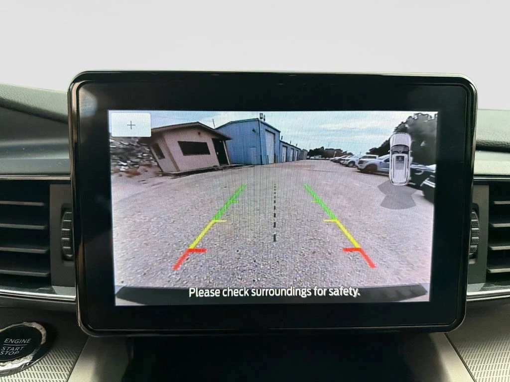 Used 2024 Gray Ford XLT image 25