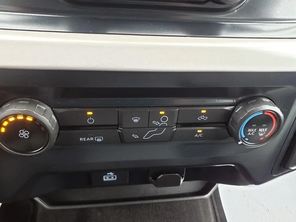 Used 2023 Antimatter Blue Metallic Ford XLT image 15