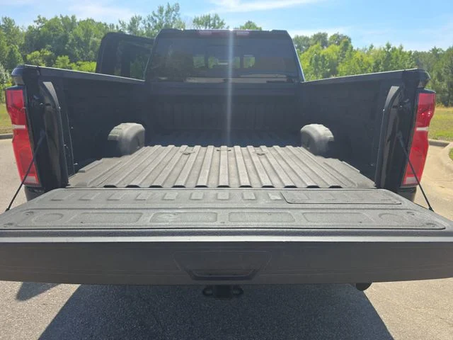 Used 2024 Black Chevrolet High Country image 13