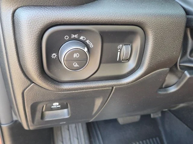 Used 2025 Red Ram Warlock image 30