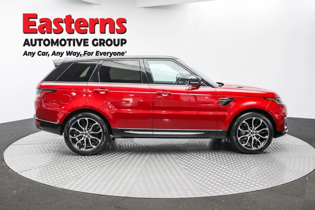 Used 2022 Red Land Rover HSE Silver Edition image 4
