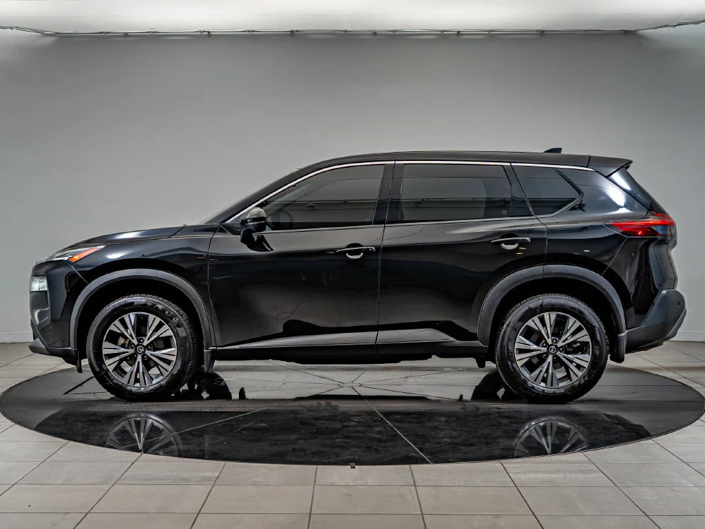 Used 2021 Super Black Nissan SV image 8