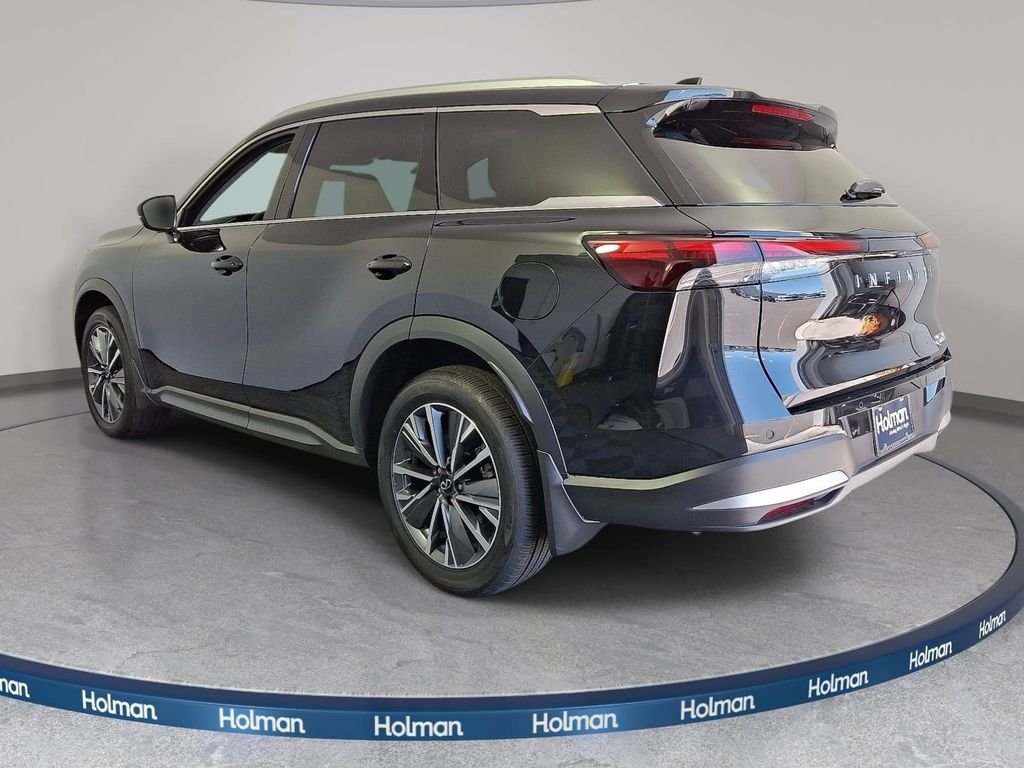 New 2027 MINERAL BLACK INFINITI Luxe AWD image 6