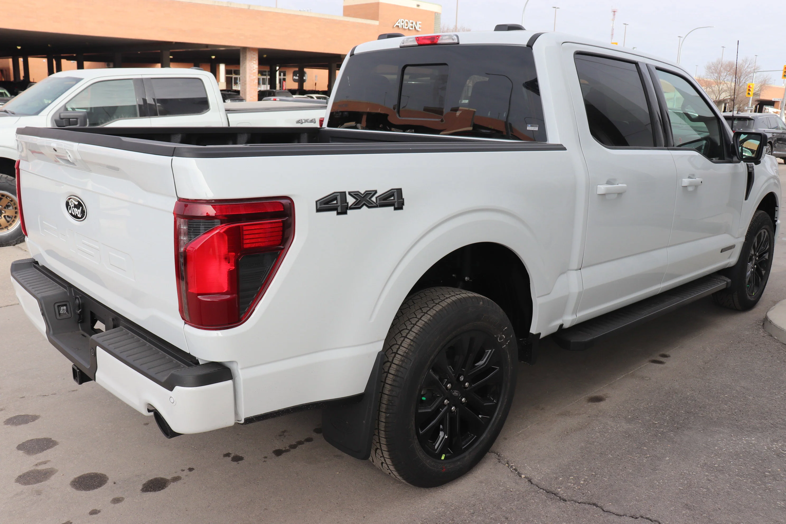 New 2026 OXFORD WHITE Ford XLT image 4