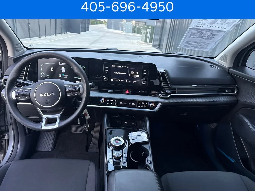 Pre-Owned 2023 Kia Sportage Hybrid LX