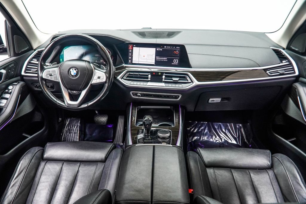 Used 2019 White BMW xDrive40i image 6