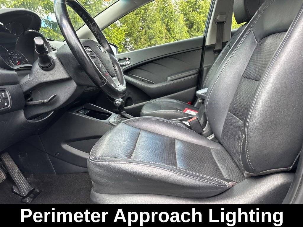 Used 2015 Gray Kia EX image 10