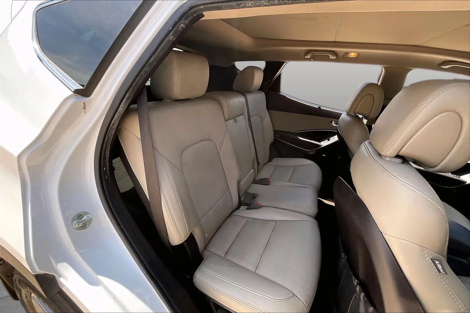 Used 2017 Frost White Pearl Hyundai 2.4L image 18