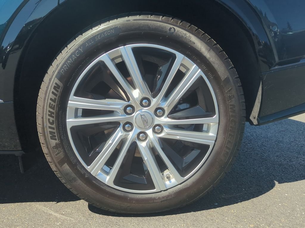 Used 2024 Green Cadillac Tech image 25