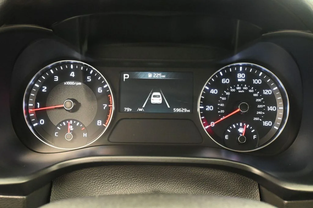 Used 2024 Steel Gray Kia LXS image 23