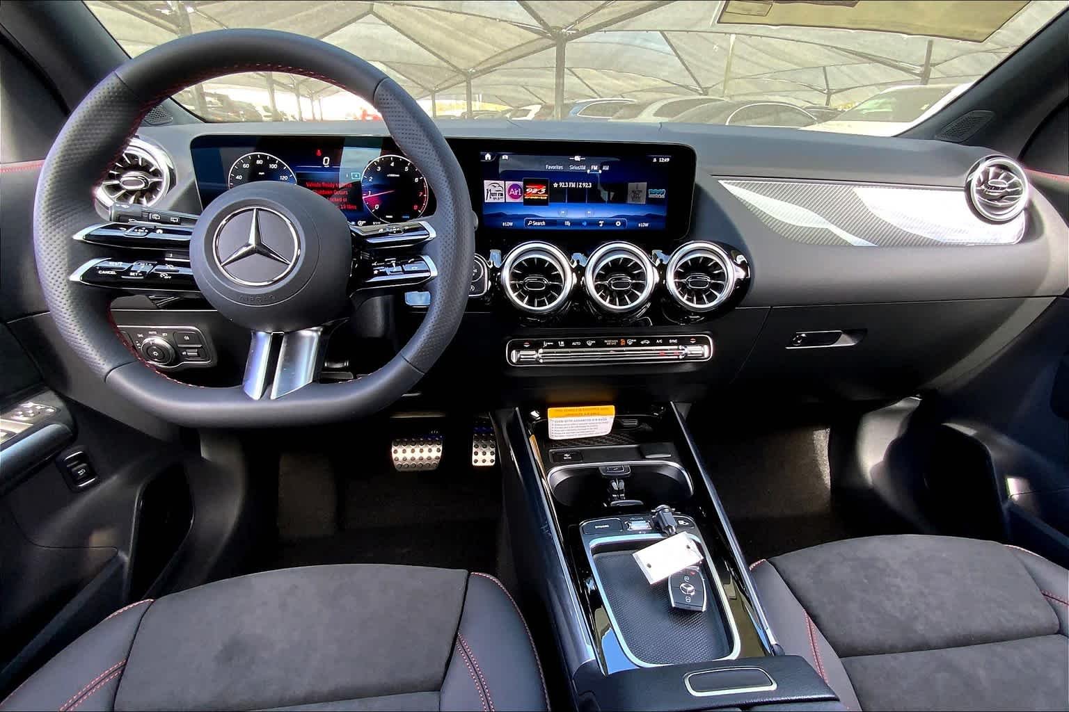 Used 2025 Starling Blue Metallic Mercedes-Benz GLA 250 image 8