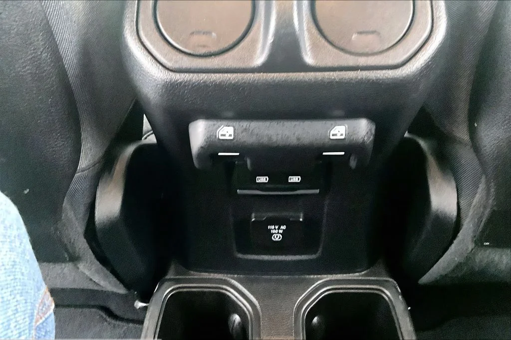 2025 Jeep Wrangler 4-Door Rubicon - Photo 30