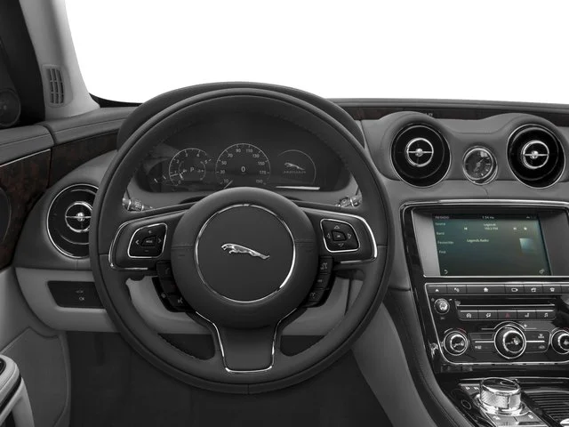 Used 2017 Ingot Jaguar XJ R-Sport image 10