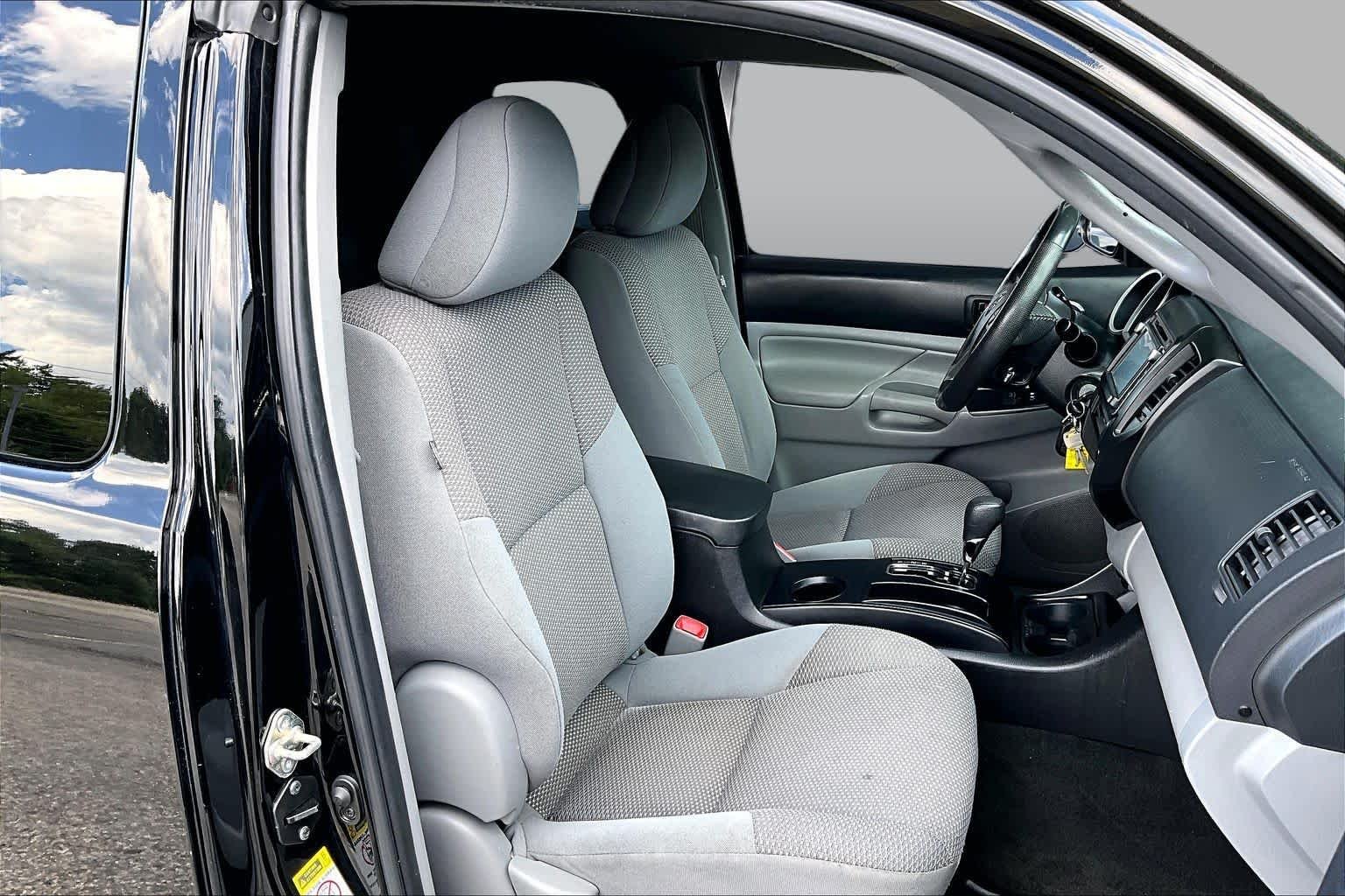Used 2015 Black Toyota  image 8