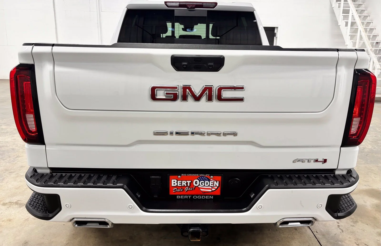 Used 2024 White GMC AT4 image 5