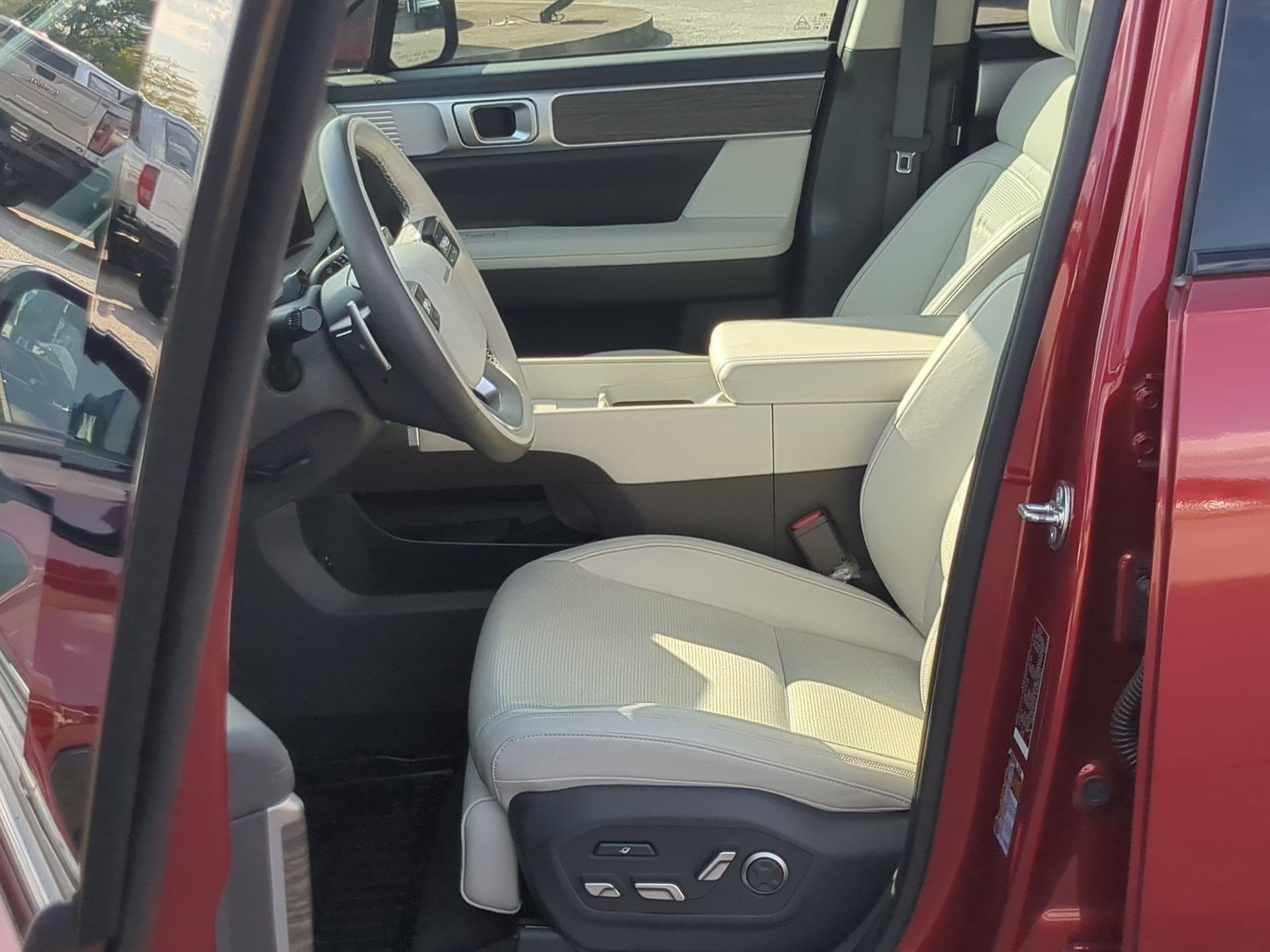 Used 2024 Ultimate Red Hyundai Calligraphy image 11