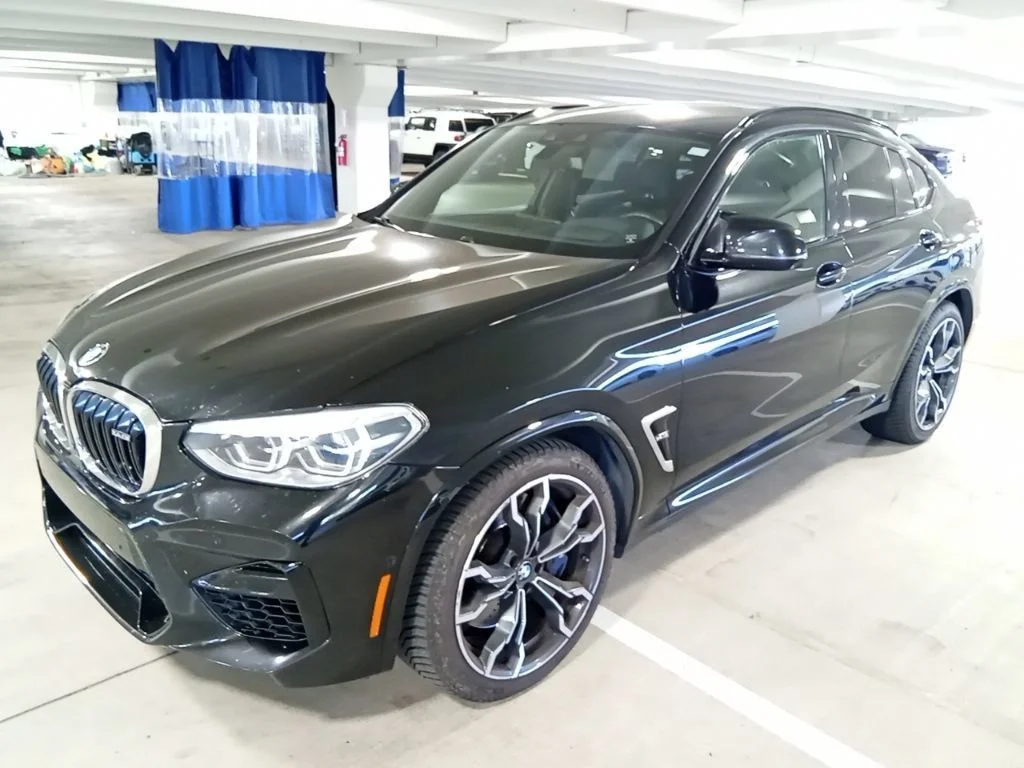 Used 2020 Black Sapphire Metallic BMW  image 1