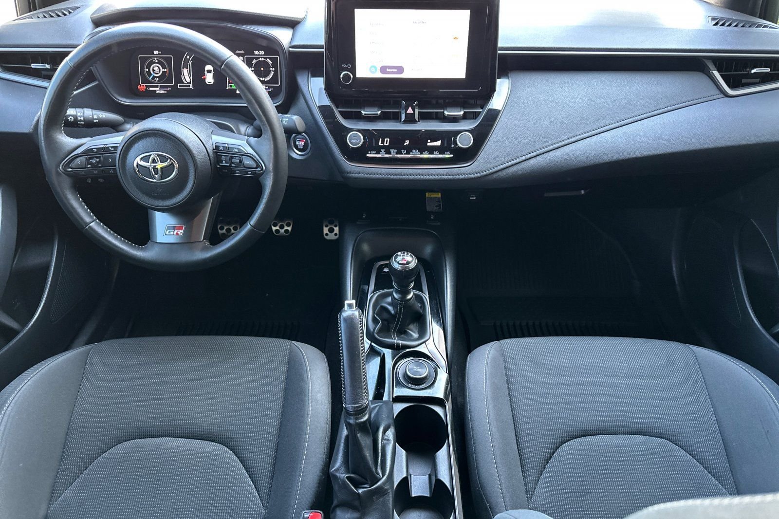Used 2023 White Toyota Core image 12