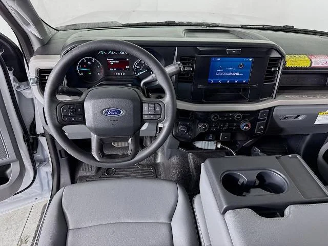 New 2025 Oxford White Ford F-450® XL image 51