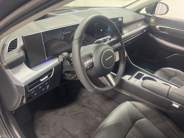 2025 Hyundai Sonata Hybrid Limited - Photo 9