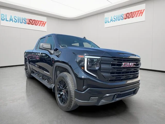 2024 GMC Sierra Pro 4WD Crew Cab Short Box's photo