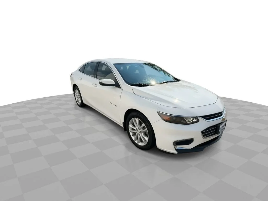 Used 2016 Chevrolet Malibu 1LT with VIN 1G1ZE5ST0GF247550 for sale in West Bend, WI