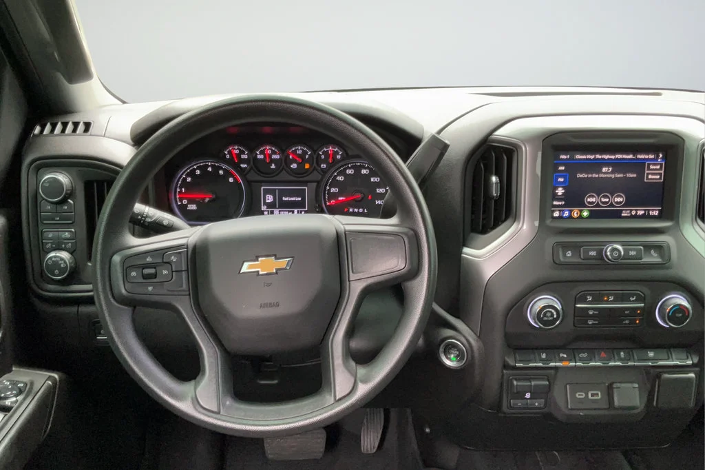 2025 Chevrolet Silverado 2500HD Custom - Photo 13
