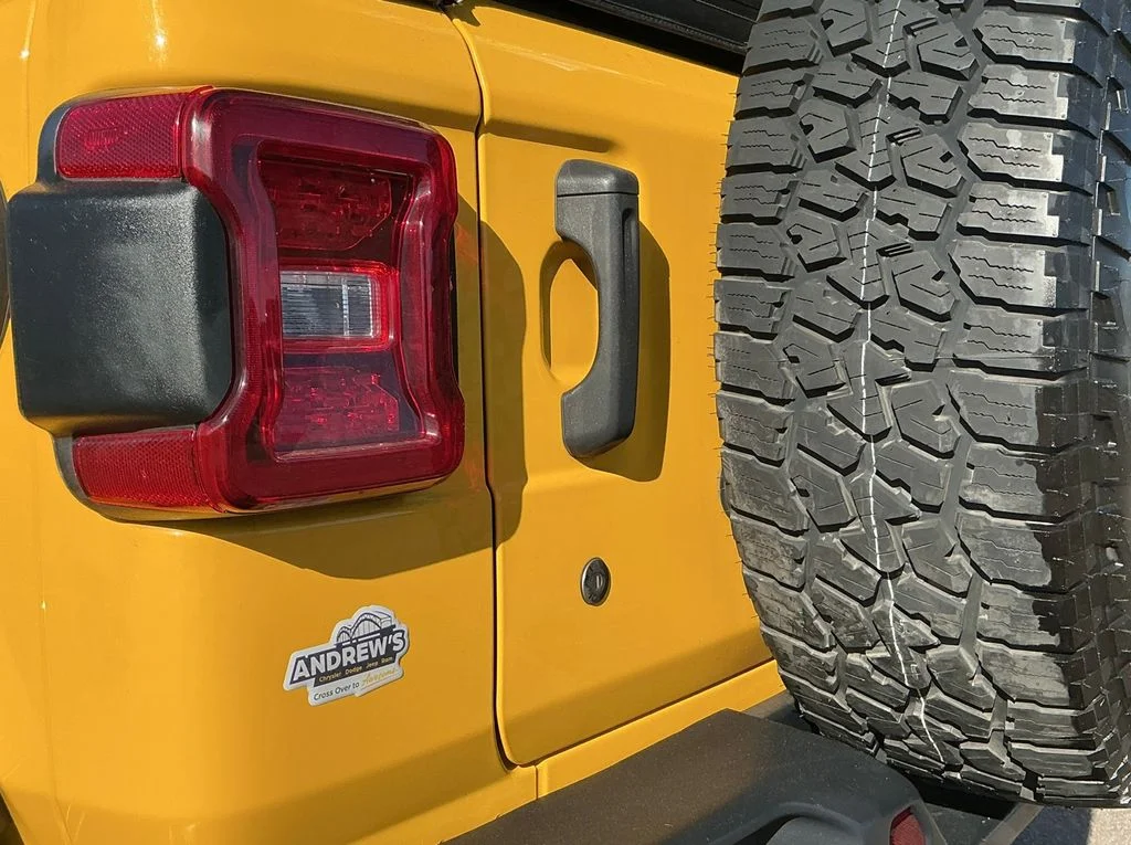 Used 2018 Yellow Jeep Unlimited Sahara image 11