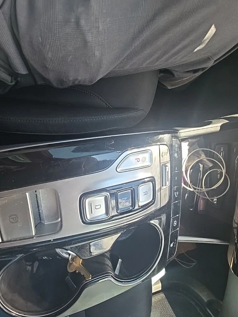 Used 2024 Silver Hyundai SEL image 16