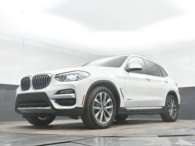 Used 2018 Alpine White BMW xDrive30i image 32