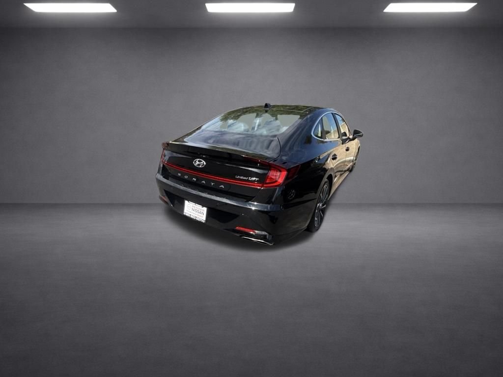 Used 2020 Black Hyundai Limited image 18