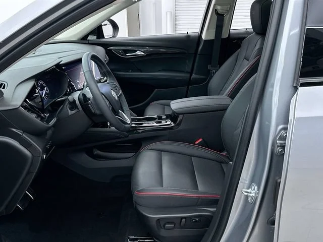 2023 Buick Envision Essence - Photo 9