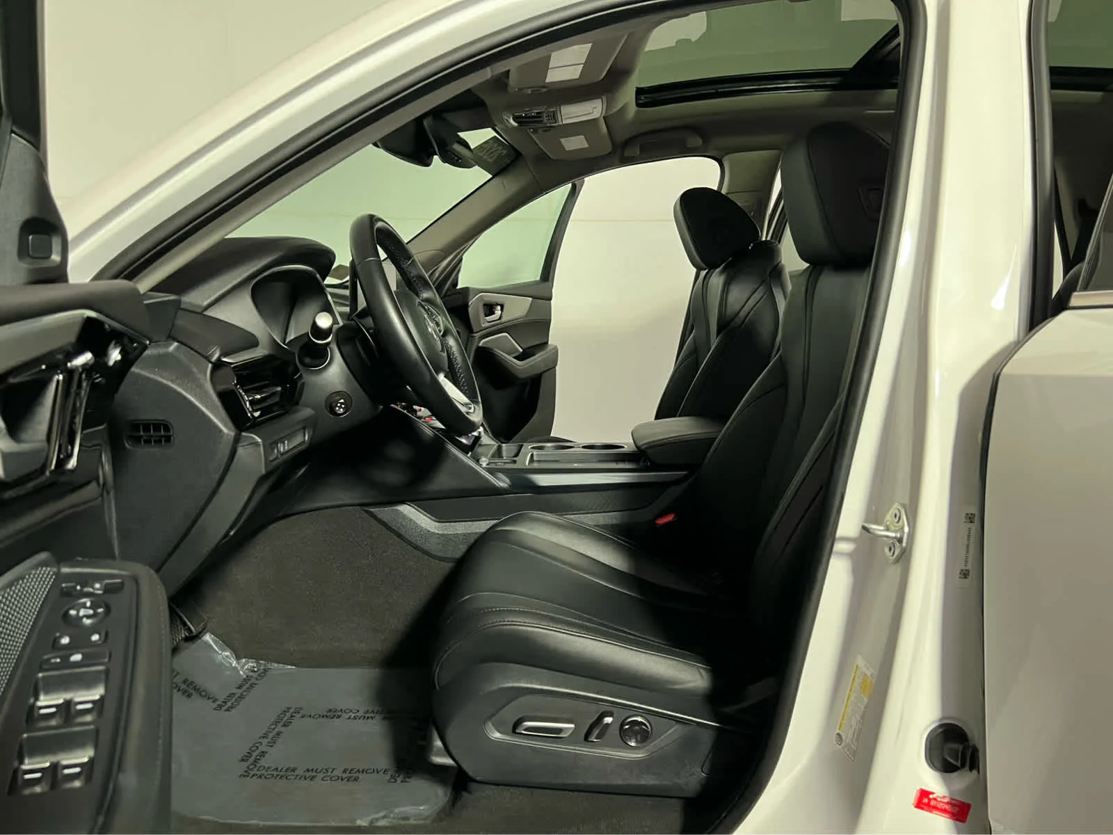 Certified Used 2025 Platinum White Pearl Acura  image 22